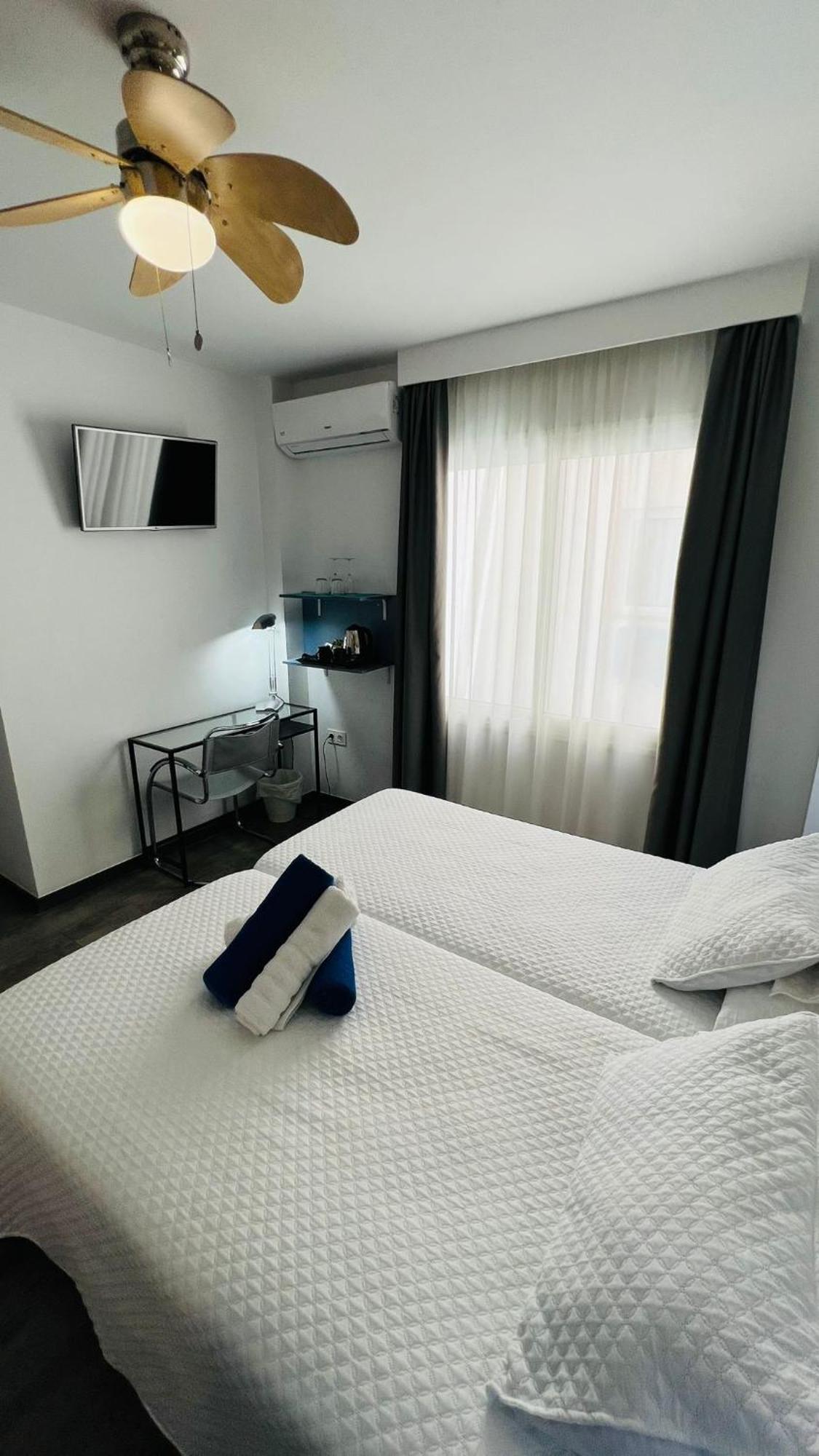 Bajondillo Beach Cozy Inns (Adults Only) Torremolinos Kültér fotó