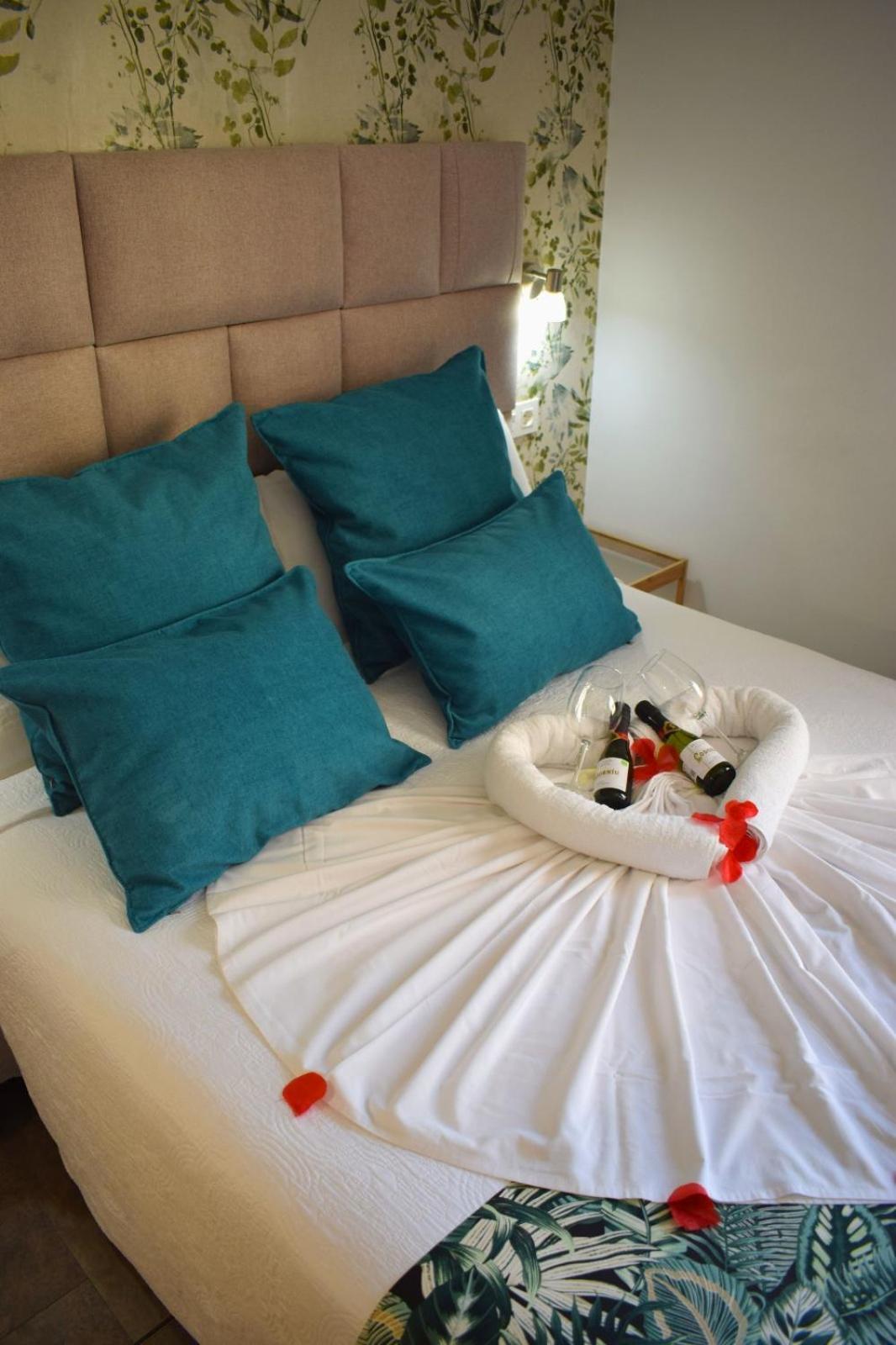 Bajondillo Beach Cozy Inns (Adults Only) Torremolinos Kültér fotó